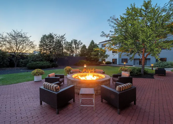 Boutique hotels Courtyard Columbus Airport