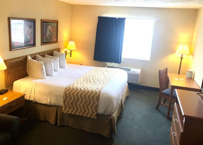 3 star hotel: Travelodge By Wyndham Grand Island