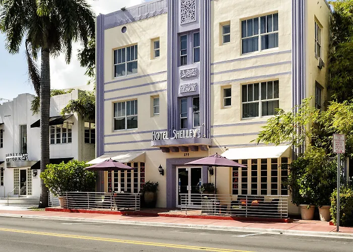 Casino hotel: Shelley Hotel
