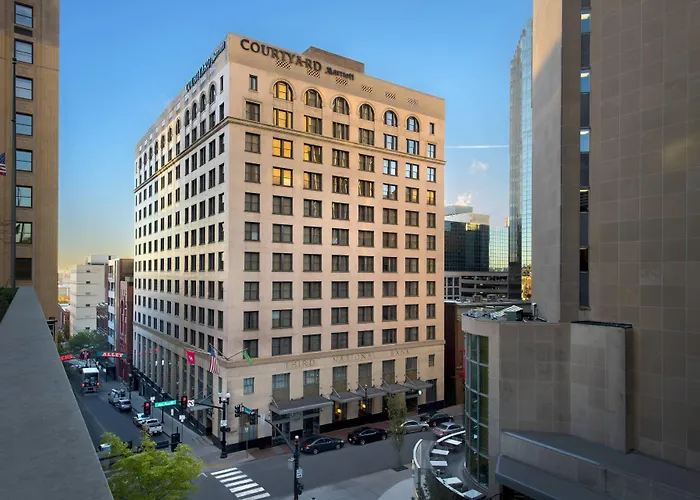 3 star hotel: Courtyard By Marriott Nashville Downtown