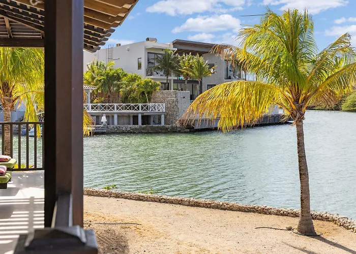 Waterlands Village, Casa Cascaya - Amazing Views!
