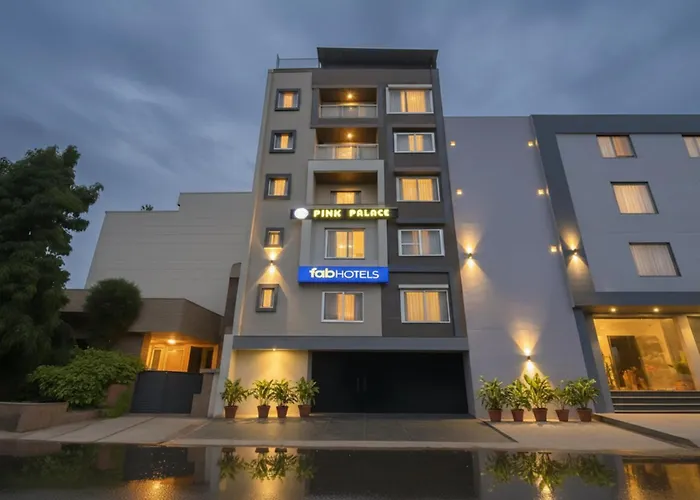 Hotels Close to Airport Fabhotel Pink Cozzy