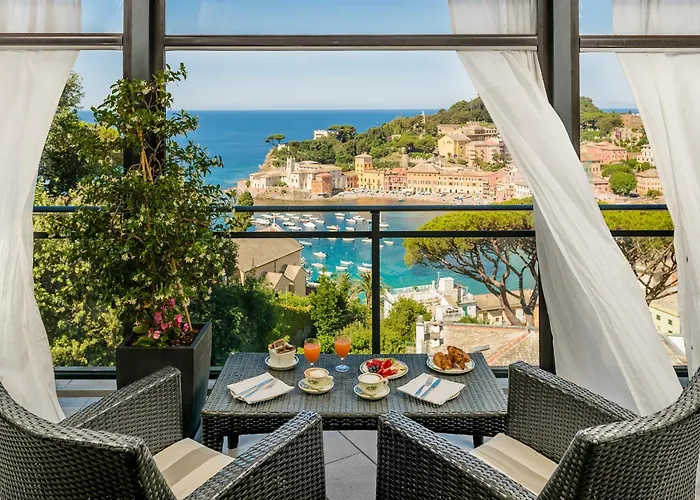 Vis À Vis