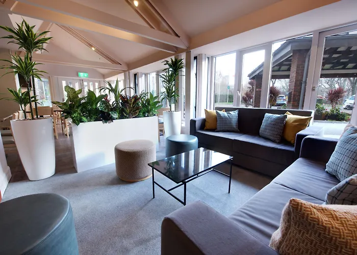 Waterloo Hub And Suites
