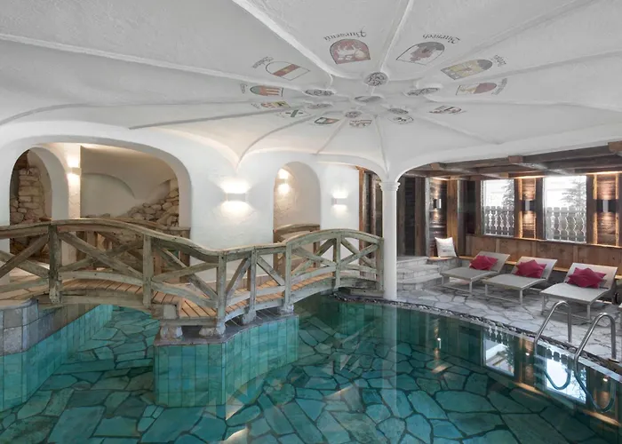 Hotel La Perla: The Leading Hotels Of The World