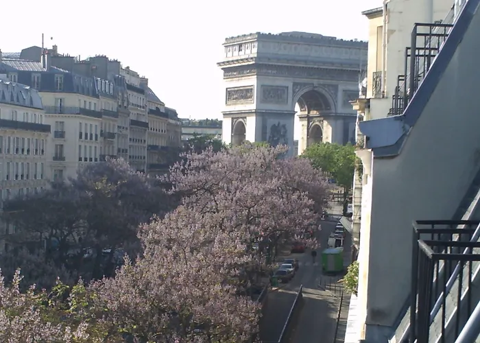 Elsa, Paris