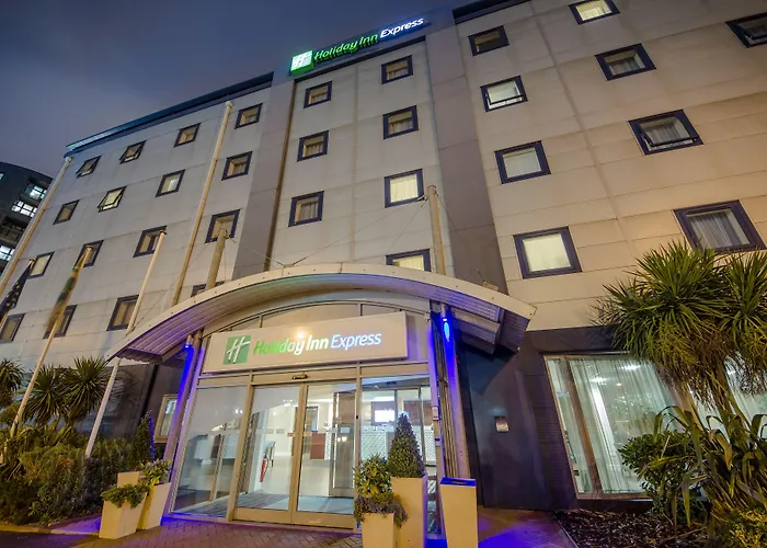 Hotel con tenis: Holiday Inn Express Royal Docks By Ihg