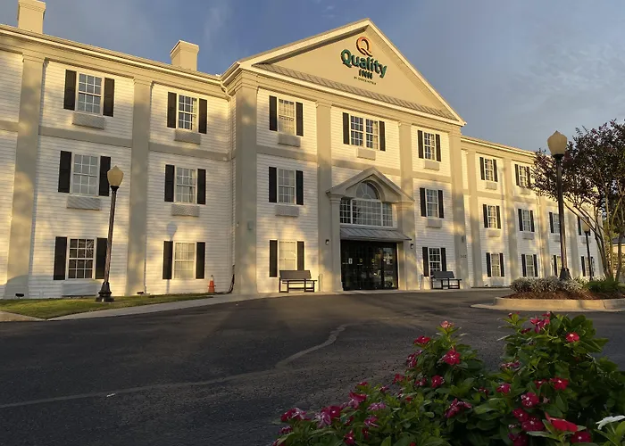 Cheap hotels Quality Inn Wilmington