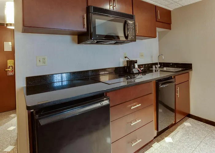 Drury Inn & Suites Louisville East