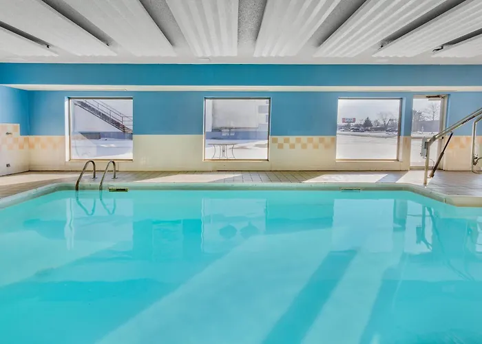 Super 8 By Wyndham Kokomo