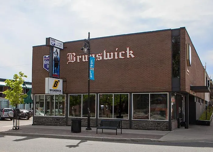 Cheap hotels Brunswick Complex