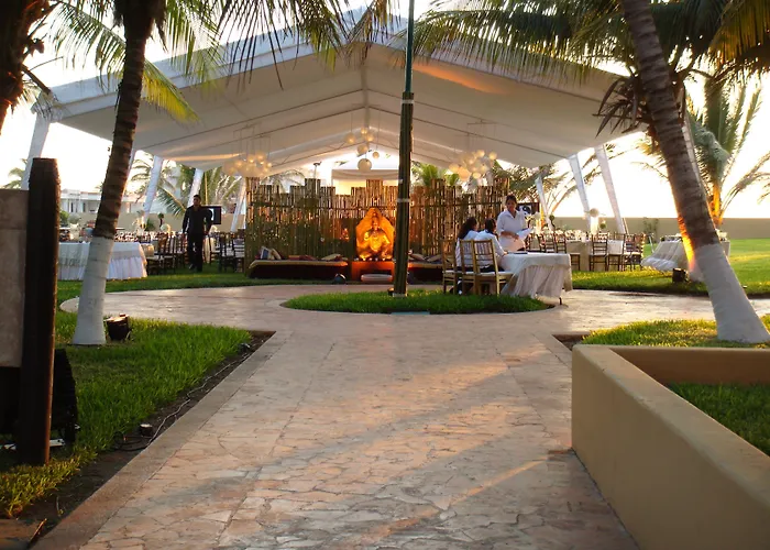 Family Friendly Hotels Reef Yucatan All Inclusive & Convention Center