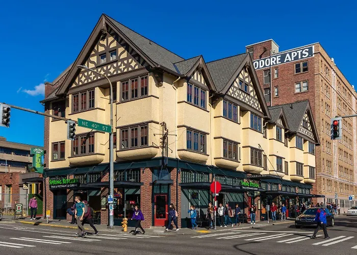 College Inn Hotel