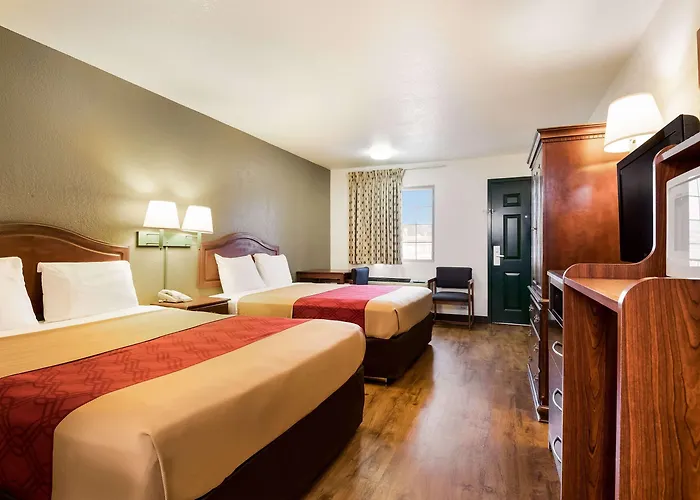 Econo Lodge Bartlesville Hwy 75