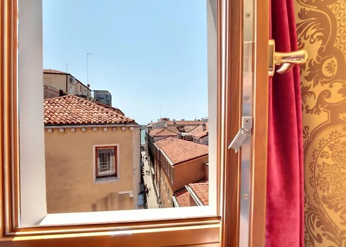 Hotel all'aeroporto: Hotel Casanova