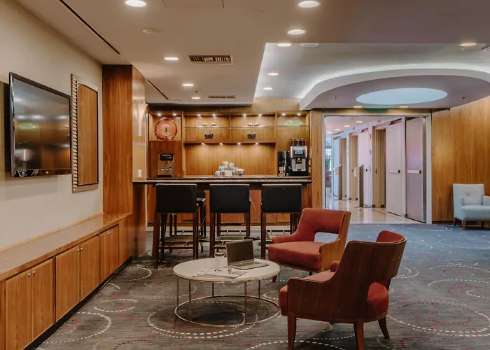 Family Friendly Hotels Club Quarters Embarcadero, San Francisco