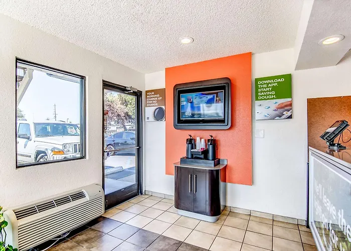 Motel 6-Stockton, Ca - Charter Way West