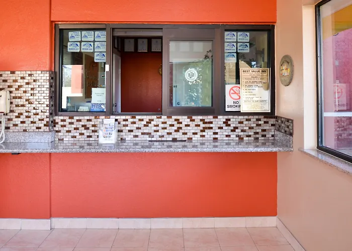 Motel: Americas Best Value Inn-Baytown