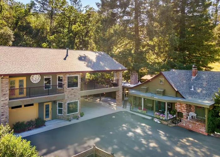 Foothill House