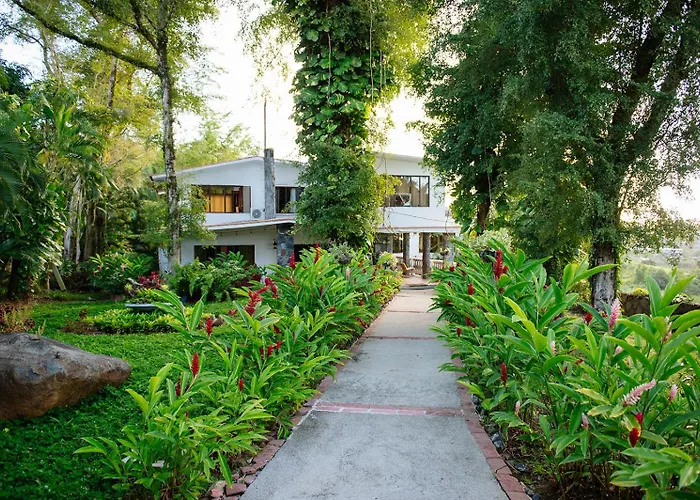 Lodge: Hacienda Azucena, Rio Grande, El Yunque Rain Forest