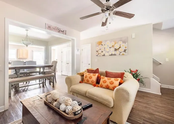 Modern 3Bedroom Duplex With Kitchen, Wifi And Free Parking Kannapolis