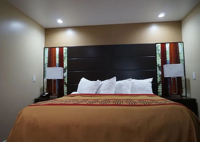 Cheap hotel: Muir Woods Lodge