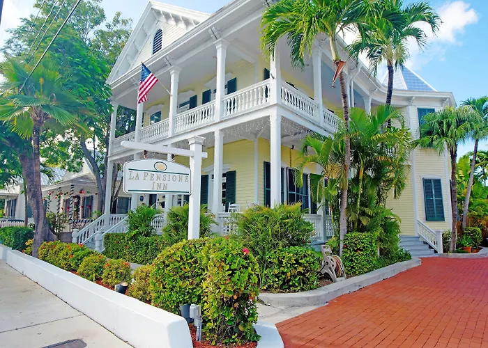 Beach hotel: La Pensione Inn - Adult Exclusive