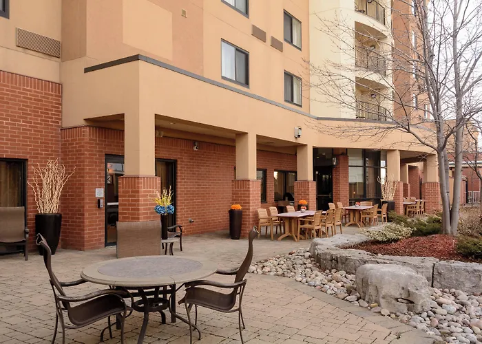 Family Hotel: Courtyard By Marriott Toronto Brampton