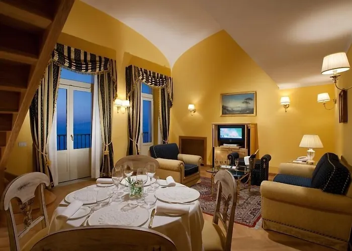 Luxury hotel only: Imperial Hotel Tramontano