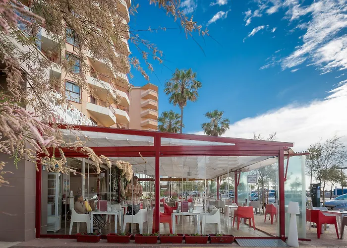 4-Sterne-Hotel: Hotel Angela - Adults Recommended