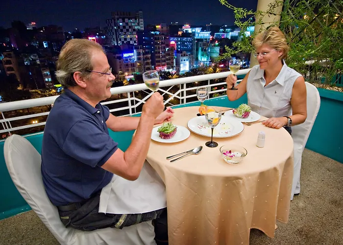 3 star hotel: Liberty Hotel Saigon Parkview