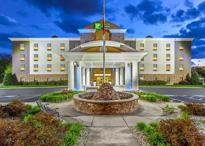 Holiday Inn Express & Suites Morristown By Ihg