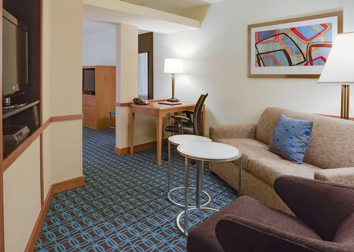 Fairfield Inn And Suites South Hill I-85
