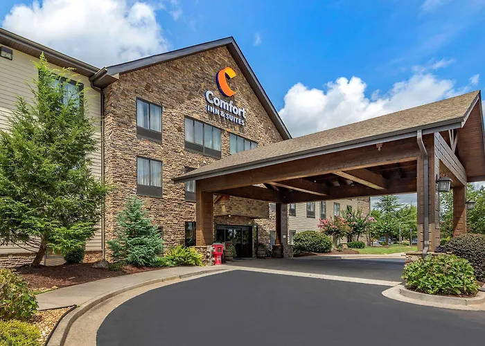 Comfort Inn & Suites Blue Ridge