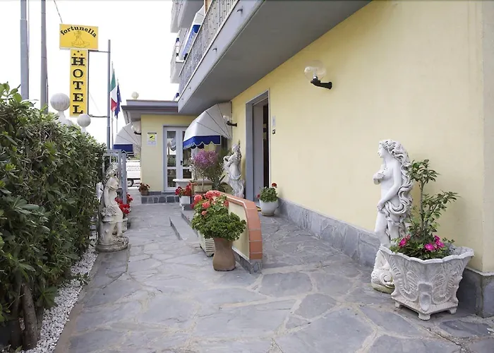 Fortunella