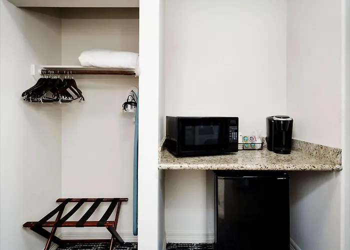 Best Western Sugarland Inn
