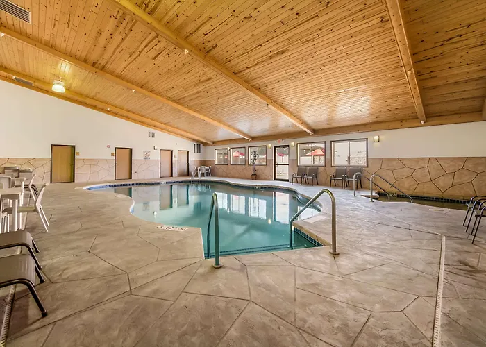 Beach hotel: Econo Lodge Rice Lake