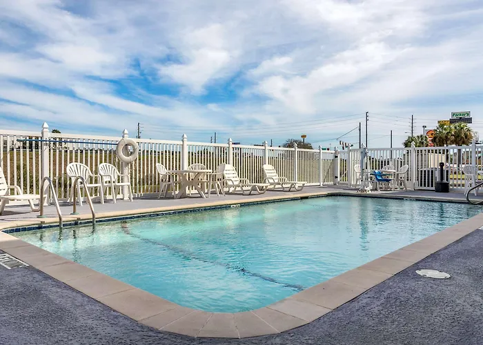 Cheap hotel: Sleep Inn & Suites Brunswick North