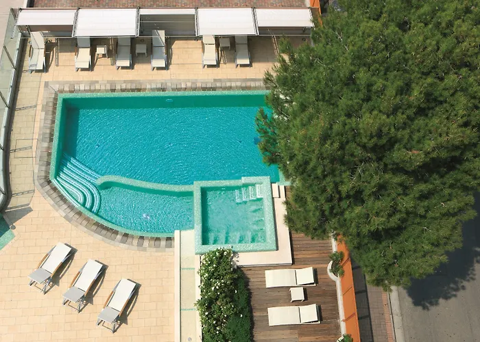 Hot Tub in Room Il Teatro