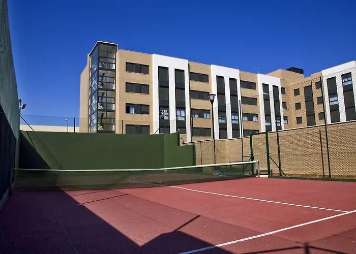 Hotel Aeroporto: Compostela Suites