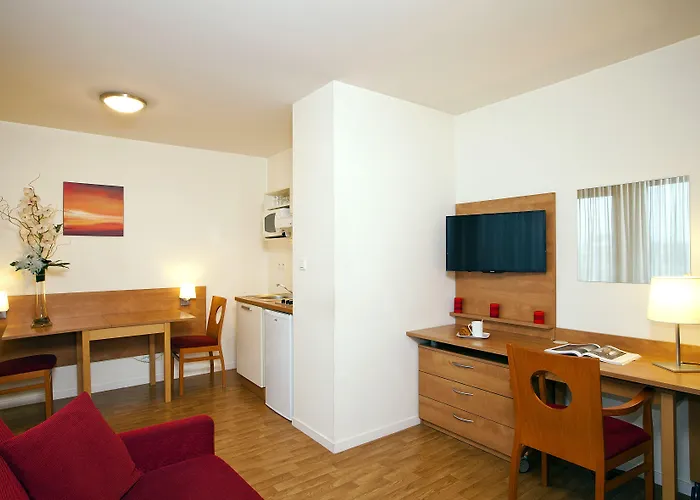 Sejours & Affaires Rennes Villa Camilla