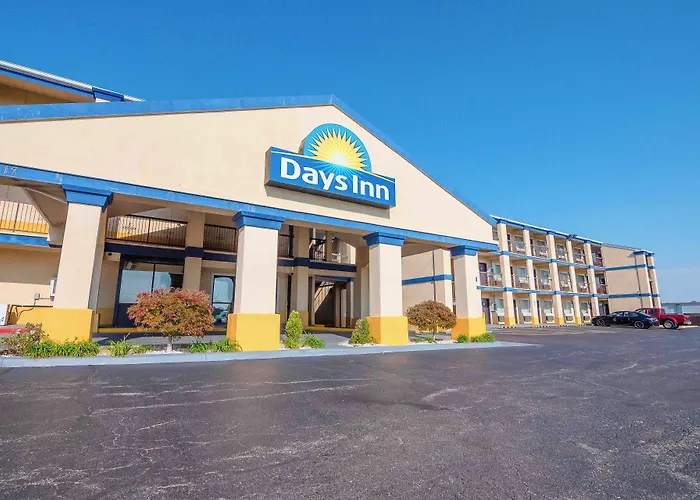Cheap hotels Days Inn By Wyndham Oklahoma City/Moore