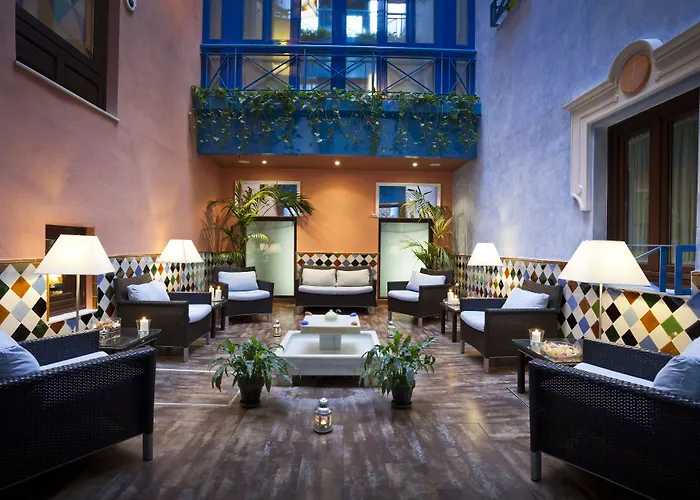 Romantic hotel: Suites Gran Via 44