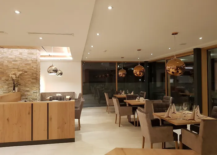 Hotel con golf: Hotel Restaurant Schaurhof