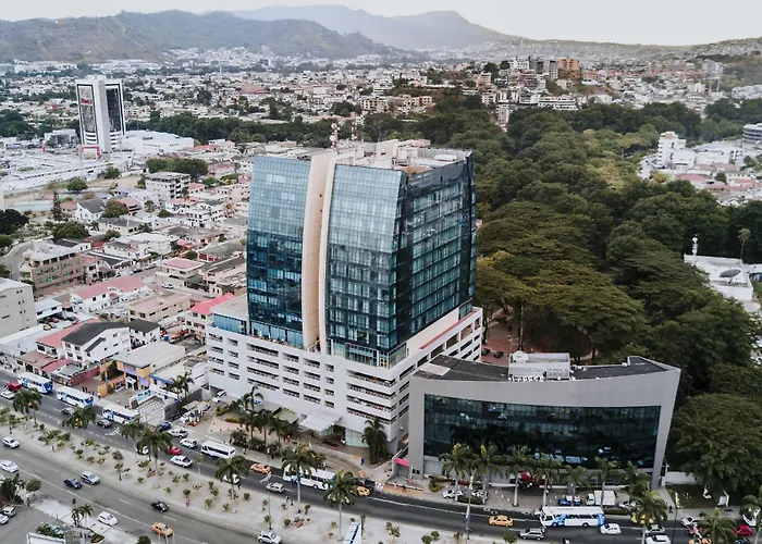 Courtyard By Marriott