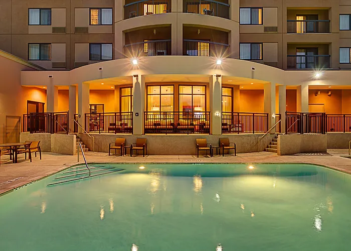 Courtyard By Marriott Medical Center/Nrg Park