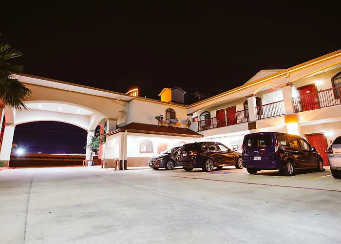 Motel: Palace Inn - Baytown I-10