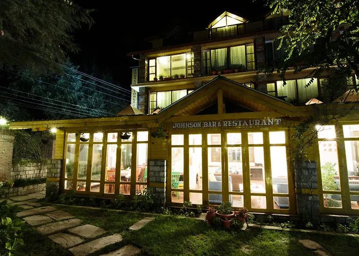 Johnson'S Hotel
