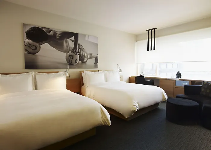 Hotels Close to Airport Le Germain Maple Leaf Square