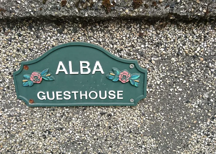 Kinderhotel Alba Guesthouse